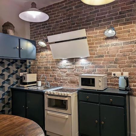 L'Appartement Du Voisin D'Hugo Besançon Kültér fotó