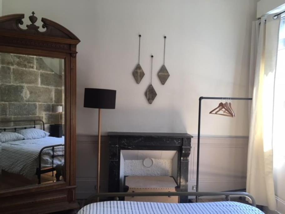L'Appartement Du Voisin D'Hugo Besançon Kültér fotó